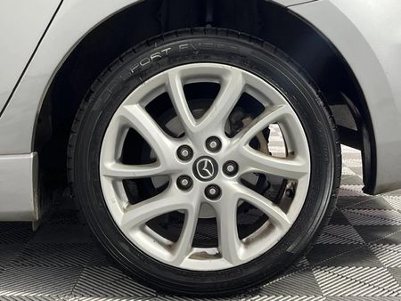 2014-Mazda-3-20-Individual_6