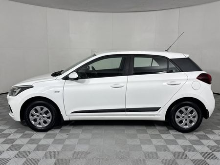 2019-Hyundai-i20-12-Motion_15