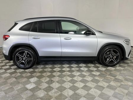 2021-Mercedes-Benz-GLA-200d-Progressive-Auto_15