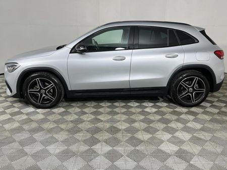 2021-Mercedes-Benz-GLA-200d-Progressive-Auto_17