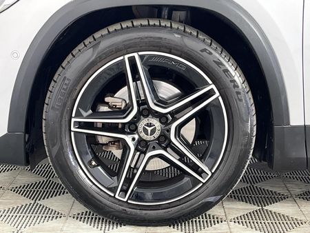 2021-Mercedes-Benz-GLA-200d-Progressive-Auto_4