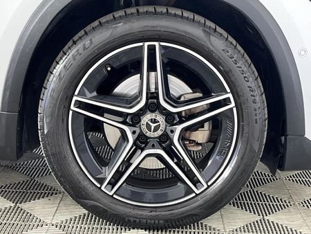 2021-Mercedes-Benz-GLA-200d-Progressive-Auto_5