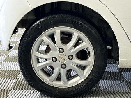 2017-Chevrolet-Spark-12-LS_7