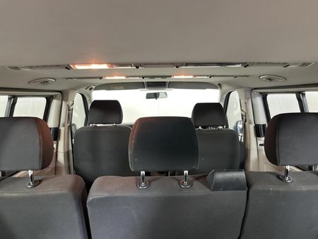 2019-Volkswagen-Kombi-20-TDI-Auto-103kW-Trendline_12