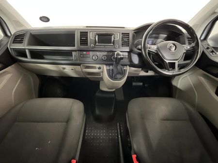 2019-Volkswagen-Kombi-20-TDI-Auto-103kW-Trendline_1