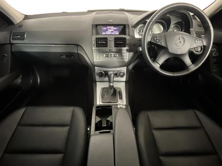2011-Mercedes-Benz-C-Class-C-180-CGI-BE-Avantgarde-Auto_1