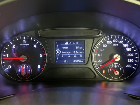 2017-Kia-Sorento-22D-LS-Auto_2