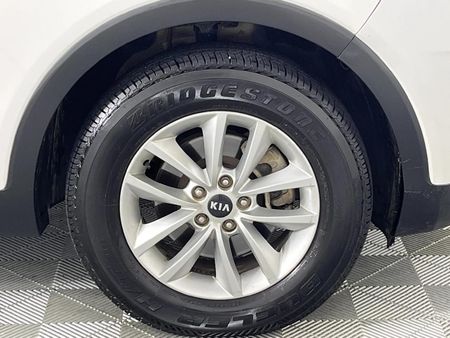 2017-Kia-Sorento-22D-LS-Auto_4