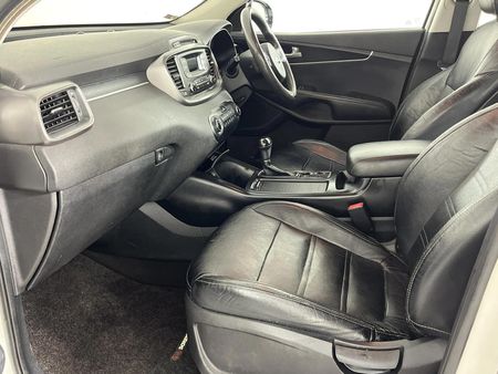 2017-Kia-Sorento-22D-LS-Auto_5
