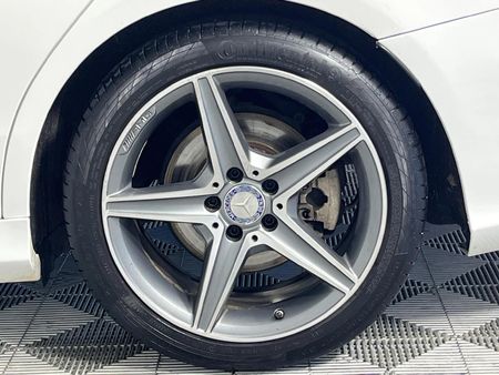 2017-Mercedes-Benz-C-Class-C-180-AMG-Line-Auto_5