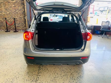 2022-Suzuki-Vitara-Brezza-15-GL_16