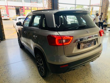 2022-Suzuki-Vitara-Brezza-15-GL_5