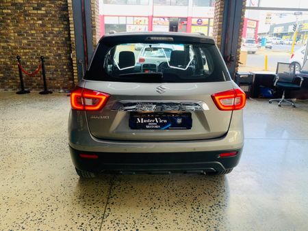 2022-Suzuki-Vitara-Brezza-15-GL_6