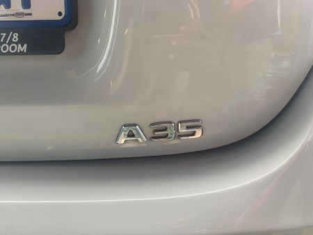 2021-Mercedes-AMG-A-Class-A35-AMG-4Matic_17