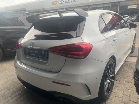 2021-Mercedes-AMG-A-Class-A35-AMG-4Matic_4