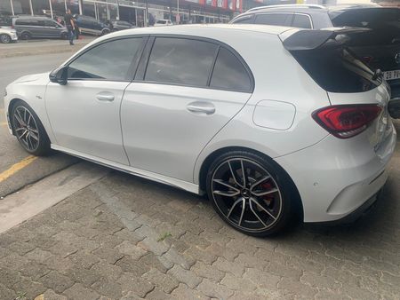 2021-Mercedes-AMG-A-Class-A35-AMG-4Matic_8