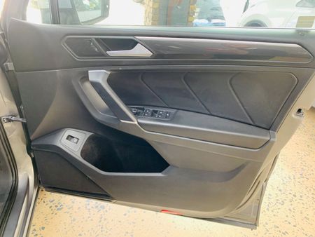 2020-Volkswagen-Tiguan-Allspace-20-TSI-Comfortline-4Motion-Auto-132kW_15