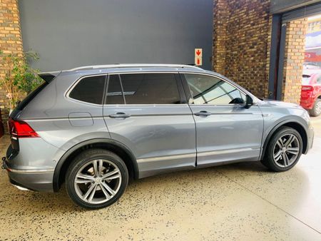 2020-Volkswagen-Tiguan-Allspace-20-TSI-Comfortline-4Motion-Auto-132kW_8