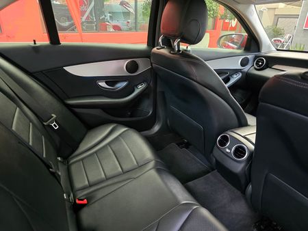 2016-Mercedes-Benz-C-Class-C-200-Avantgarde-Auto_7