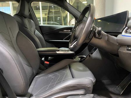 2025-BMW-X1-sDrive18d-M-Sport_17
