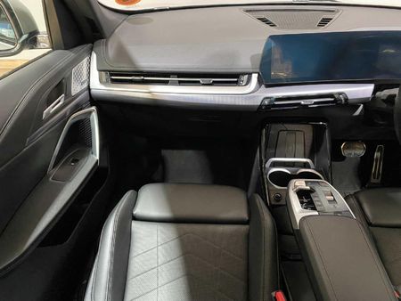 2025-BMW-X1-sDrive18d-M-Sport_20