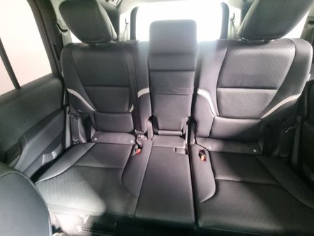 2023-Toyota-Land-Cruiser-300-V6-33-D-GR-S_13