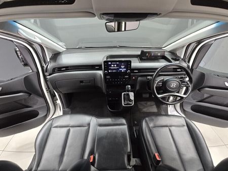 2023-Hyundai-Staria-22d-Executive-Auto_12
