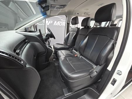 2023-Hyundai-Staria-22d-Executive-Auto_14