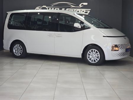 2023-Hyundai-Staria-22d-Executive-Auto_3