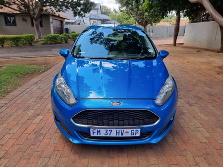 2016-Ford-Fiesta-10-EcoBoost-Trend-Auto-5-dr_4
