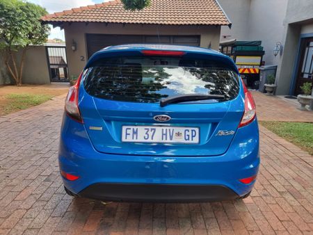 2016-Ford-Fiesta-10-EcoBoost-Trend-Auto-5-dr_7