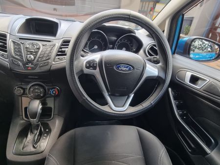 2016-Ford-Fiesta-10-EcoBoost-Trend-Auto-5-dr_8