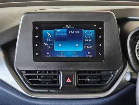 2024-Toyota-Starlet-15-XS_13
