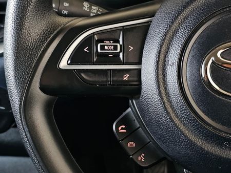 2024-Toyota-Starlet-15-XS_17