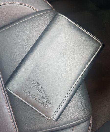 2017-Jaguar-XE-20D-Prestige-Auto_9