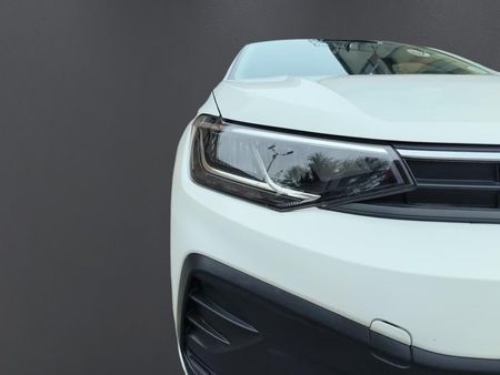 2024-Volkswagen-Polo-16-Classic-Auto_17