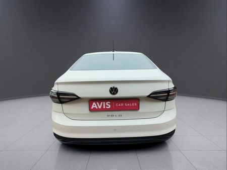 2024-Volkswagen-Polo-16-Classic-Auto_5