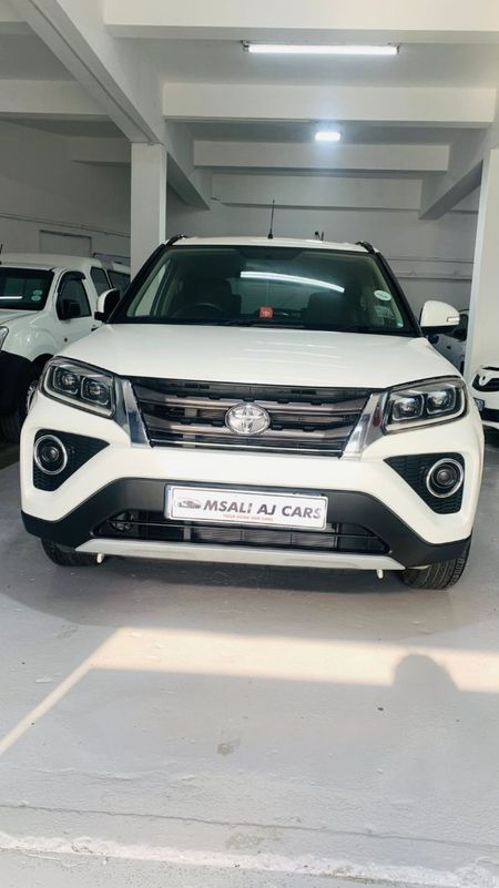 2022-Toyota-Urban-Cruiser-15-Petrol-Xs-Manual_1