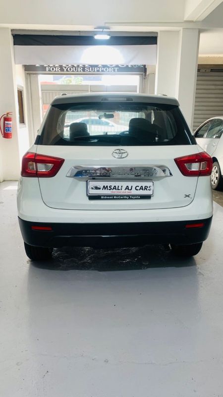 2022-Toyota-Urban-Cruiser-15-Petrol-Xs-Manual_5