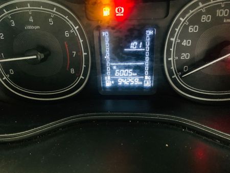 2022-Toyota-Urban-Cruiser-15-Petrol-Xs-Manual_8