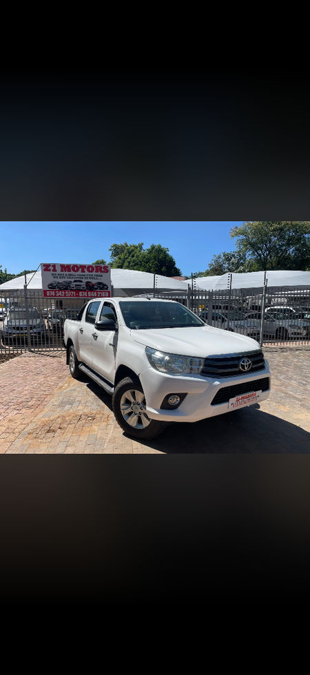 2017-Toyota-Hilux-24-GD-6-Raised-Body-SRX-Double-Cab_0
