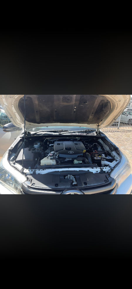 2017-Toyota-Hilux-24-GD-6-Raised-Body-SRX-Double-Cab_9