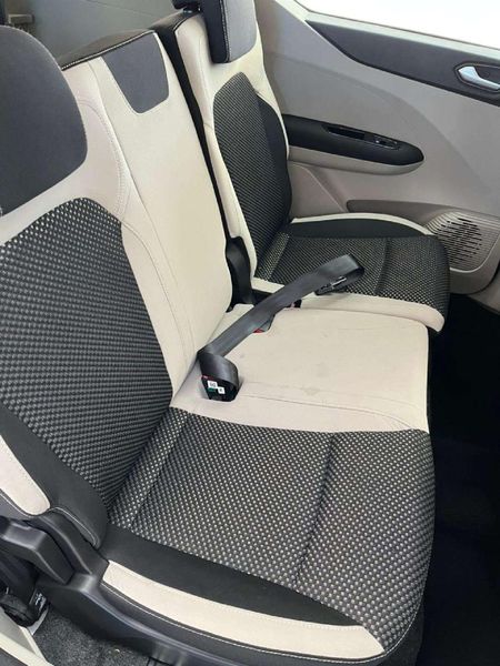2020-Renault-Triber-10-Intens_9