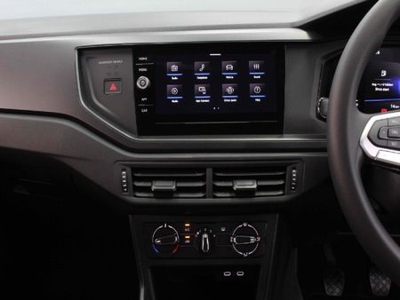 2026-Volkswagen-Polo-10-TSI_9