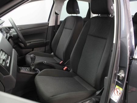 2026-Volkswagen-Polo-10-TSI_13