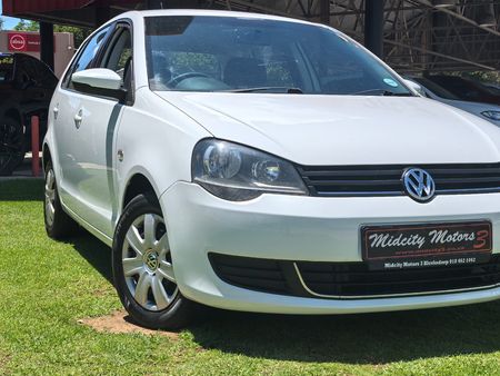 2015-Volkswagen-Polo-Vivo-GP-14-Trendline_3