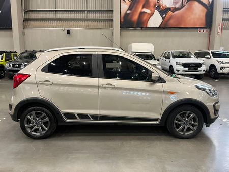 2021-Ford-Figo-Freestyle-15Ti-VCT-Titanium-5-dr_1