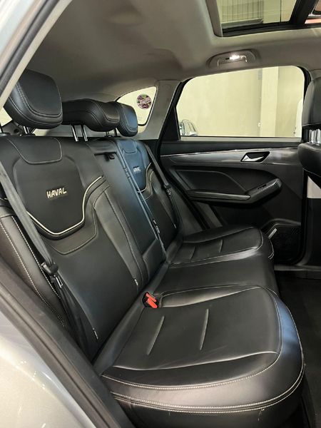 2022-Haval-Jolion-15T-Luxury_12