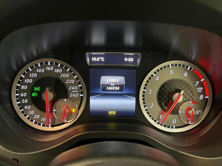 2014-Mercedes-Benz-A-Class-A-200-BE_10