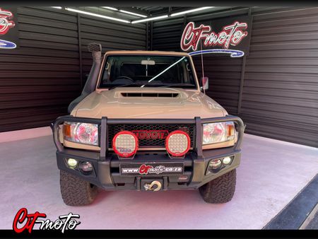 2021-Toyota-Land-Cruiser-79-45-D-Namib-Double-Cab_2